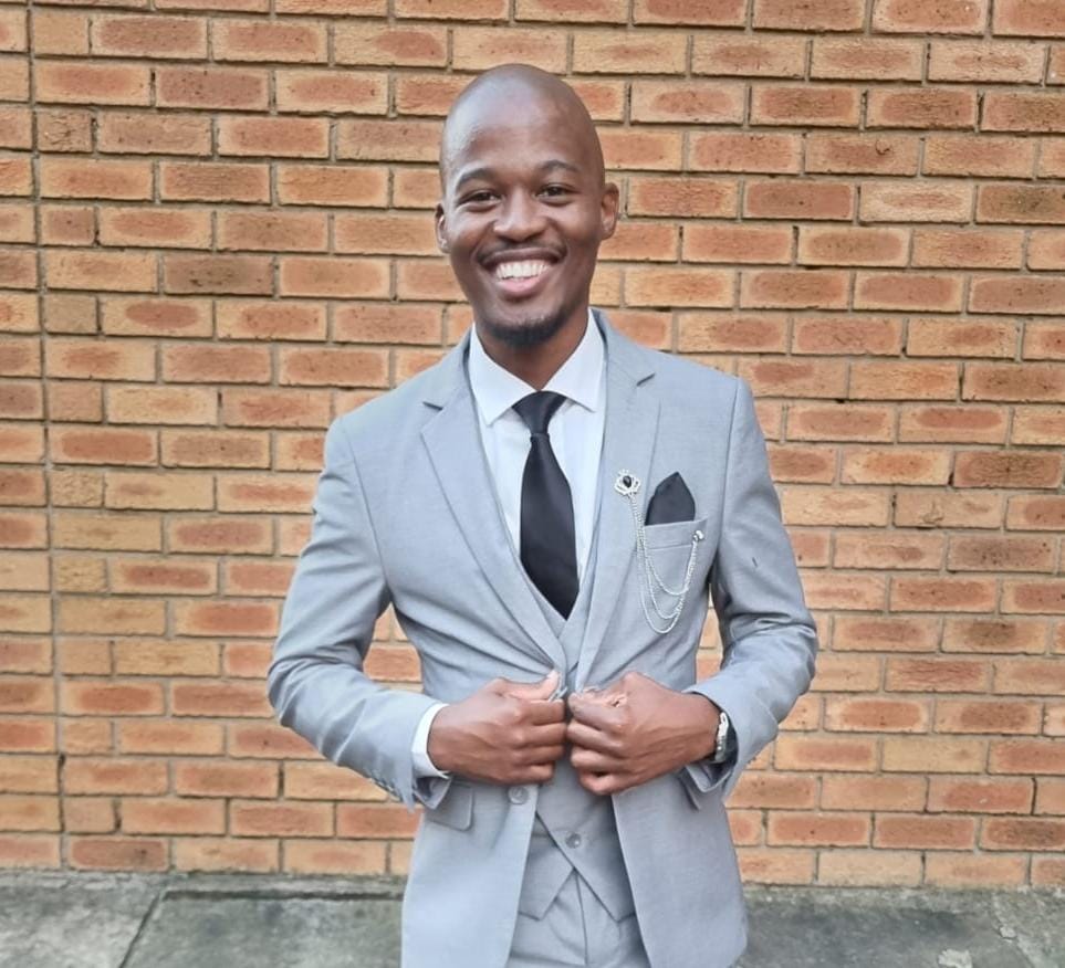 Molemo Nakin card background